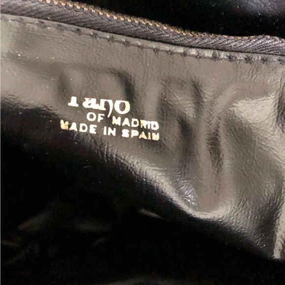 Vintage Spanish Carpet Bag - Picture 8 of 11